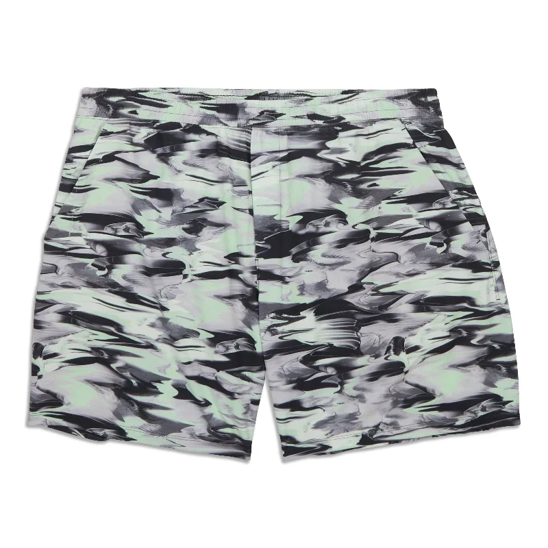 Pace Breaker Short - Resale