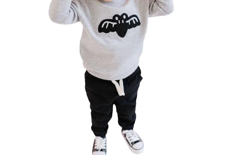 Kid's Bat Patch Halloween Crewneck Sweatshirt In Black Chenille With White Felt